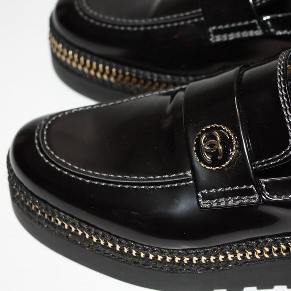 Chanel 40 mm Zip PM Wedge Loafer Black Shoes with Gold CC in size EU 40 / US 10 - Picture 4 of 7